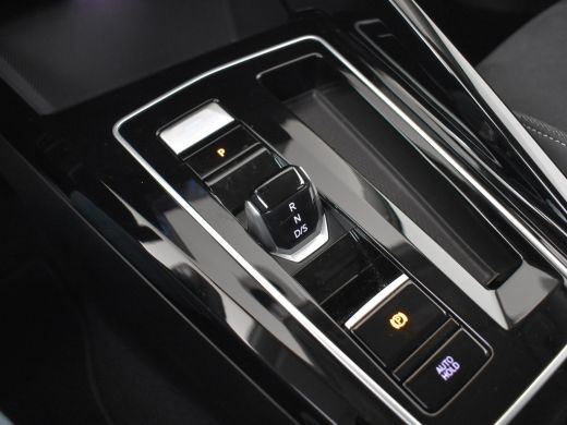 Volkswagen Golf 1.5 eHybrid Style Edition 204PK DSG/AUTO | Verlichte Gril l Elektr. Stoelen met geheugen l Camera... ActivLease financial lease