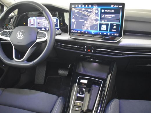 Volkswagen Golf 1.5 eHybrid Style Edition 204PK DSG/AUTO | Verlichte Gril l Elektr. Stoelen met geheugen l Camera... ActivLease financial lease