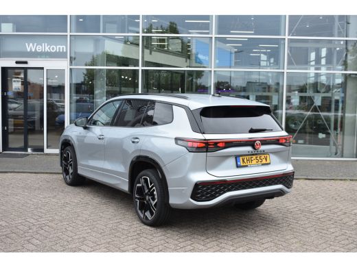 Volkswagen Tayron 1.5 eHybrid 204PK DSG-6 R-Line Edition | TREKHAAK | 20 INCH | BLACK STYLE | DESIGN + COMFORT + AS... ActivLease financial lease