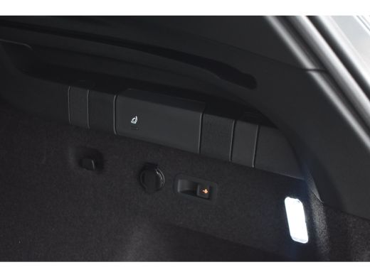 Volkswagen Tayron 1.5 eHybrid 204PK DSG-6 R-Line Edition | TREKHAAK | 20 INCH | BLACK STYLE | DESIGN + COMFORT + AS... ActivLease financial lease