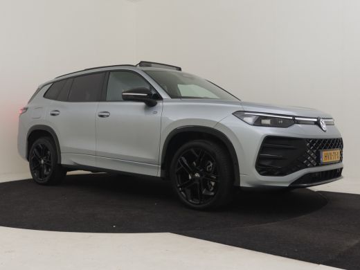 Volkswagen Tayron 1.5 eHybrid R-Line Edition 204Pk DSG/AUTO | Glazen panorama-dak | Trekhaak uitklapbaar | Achterui... ActivLease financial lease