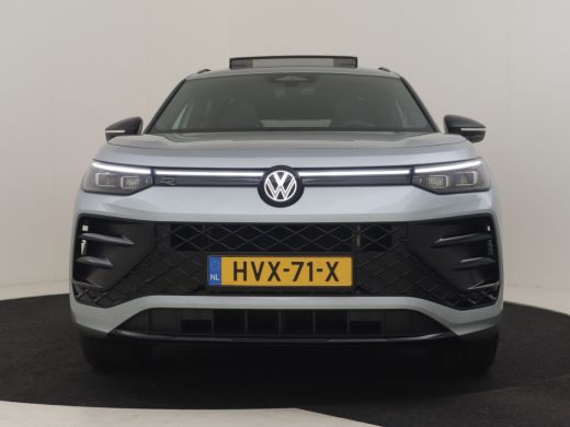Volkswagen Tayron 1.5 eHybrid R-Line Edition 204Pk DSG/AUTO | Glazen panorama-dak | Trekhaak uitklapbaar | Achterui... ActivLease financial lease