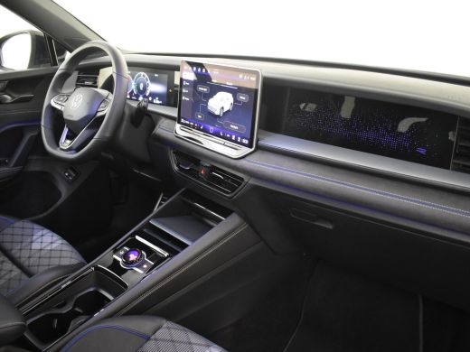 Volkswagen Tayron 1.5 eHybrid R-Line Edition 204Pk DSG/AUTO | Glazen panorama-dak | Trekhaak uitklapbaar | Achterui... ActivLease financial lease