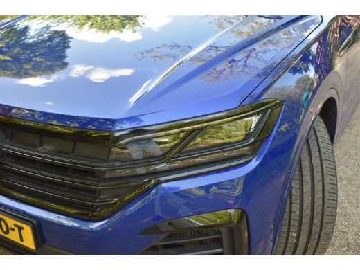 Volkswagen Touareg 3.0 TSI eHybrid 462PK 4MOTION R | TREKHAAK | PANORAMADAK | STOELVERW. | 360 CAMERA | NAVIGATIE | ... ActivLease financial lease