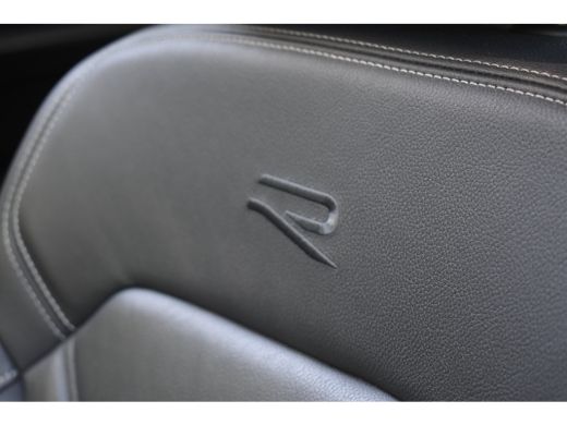 Volkswagen Touareg 3.0 TSI eHybrid 462PK 4MOTION R | TREKHAAK | PANORAMADAK | STOELVERW. | 360 CAMERA | NAVIGATIE | ... ActivLease financial lease