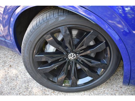 Volkswagen Touareg 3.0 TSI eHybrid 462PK 4MOTION R | TREKHAAK | PANORAMADAK | STOELVERW. | 360 CAMERA | NAVIGATIE | ... ActivLease financial lease