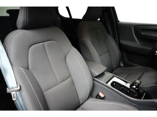 Volvo  C40 Recharge Twin Plus 82 kWh | SOH 95% | Pano | Camera | Adaptieve CC | BLIS | Keyless | All-seasons | ActivLease financial lease