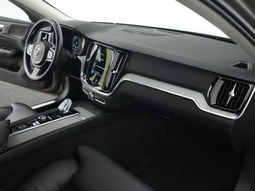 Volvo  V60 B3 Inscription | Panoramadak | Harman/Kardon | Adaptive Cruise | BLIS | Standkachel | Leder | Ele... ActivLease financial lease