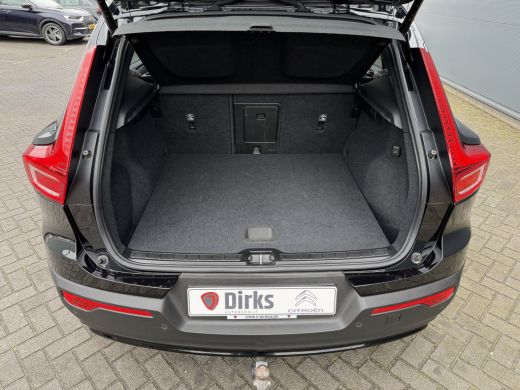 Volvo  XC40 1.5 T4 Plug-in hybrid Ultimate Dark (Elektrisch Schuifdak - Trekhaak - Harman/Kardon - Leder incl... ActivLease financial lease