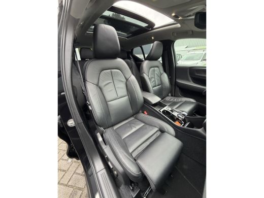 Volvo  XC40 1.5 T4 Plug-in hybrid Ultimate Dark (Elektrisch Schuifdak - Trekhaak - Harman/Kardon - Leder incl... ActivLease financial lease