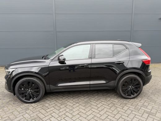 Volvo  XC40 1.5 T4 Plug-in hybrid Ultimate Dark (Elektrisch Schuifdak - Trekhaak - Harman/Kardon - Leder incl... ActivLease financial lease
