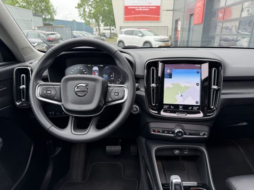 Volvo  XC40 1.5 T4 Plug-in hybrid Ultimate Dark (Elektrisch Schuifdak - Trekhaak - Harman/Kardon - Leder incl... ActivLease financial lease