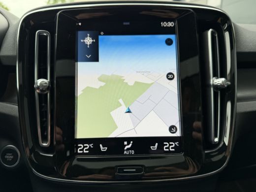 Volvo  XC40 1.5 T4 Plug-in hybrid Ultimate Dark (Elektrisch Schuifdak - Trekhaak - Harman/Kardon - Leder incl... ActivLease financial lease