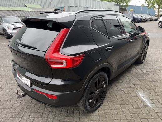 Volvo  XC40 1.5 T4 Plug-in hybrid Ultimate Dark (Elektrisch Schuifdak - Trekhaak - Harman/Kardon - Leder incl... ActivLease financial lease