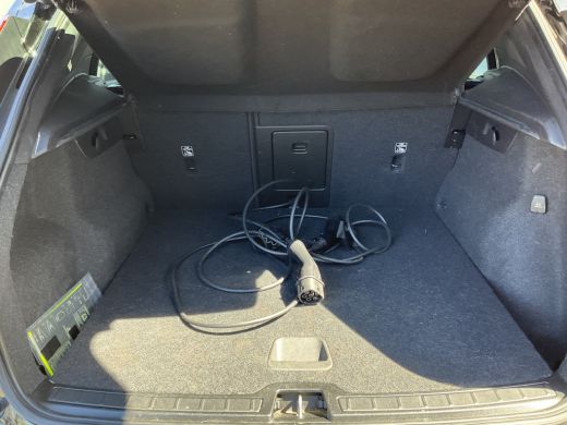 Volvo  XC40 1.5 T4 Recharge R-Design Pano Leer H/K Camera Stoel/Stuurverw Led Carplay BOMVOL! ActivLease financial lease