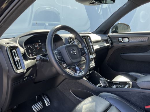 Volvo  XC40 1.5 T4 Recharge R-Design Pano Leer H/K Camera Stoel/Stuurverw Led Carplay BOMVOL! ActivLease financial lease