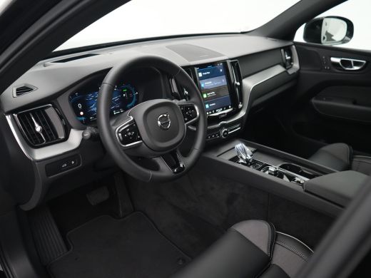 Volvo  XC60 T6 AWD Plus Black Edition | Luchtvering | Head-Up | 360&deg; Camera | Harman/Kardon | Panoramadak | 21" ActivLease financial lease
