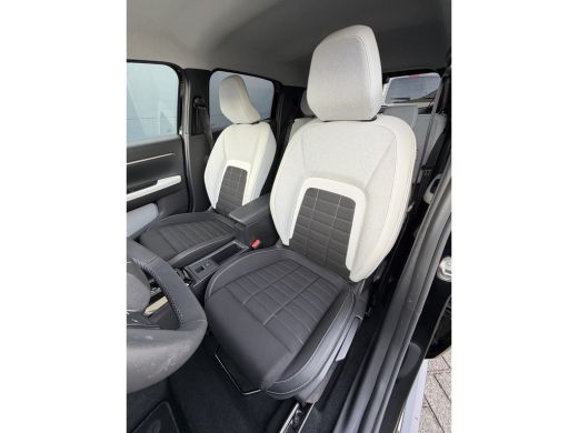 Citroën &euml;-C3 Max 113pk Comfort Range 44 kWh (Camera - Navigatie - Automatische Airco - Apple Carplay - LED - 17") ActivLease financial lease