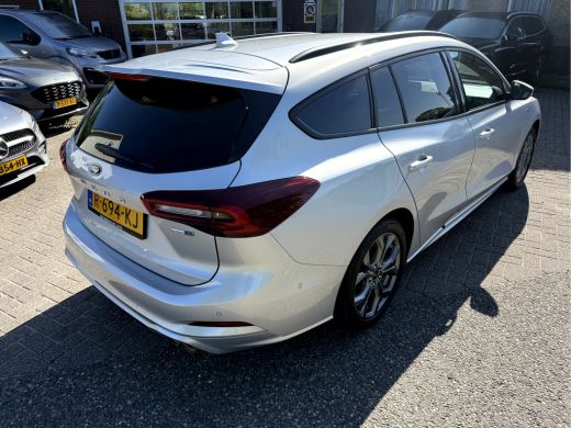 Ford Focus 1.0 EcoBoost Hybrid ST Line X Winterpakket, Camera, 17''Lmv ActivLease financial lease