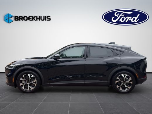 Ford Mustang Mach-E Mach-E Standard RWD 75 kWh | Technology Pack + | Pano | Options 2,99% | direct leverbaar ! | Warm... ActivLease financial lease