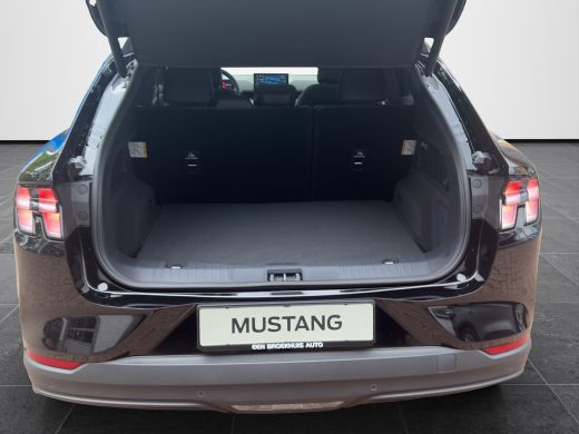 Ford Mustang Mach-E Mach-E Standard RWD 75 kWh | Technology Pack + | Pano | Options 2,99% | direct leverbaar ! | Warm... ActivLease financial lease