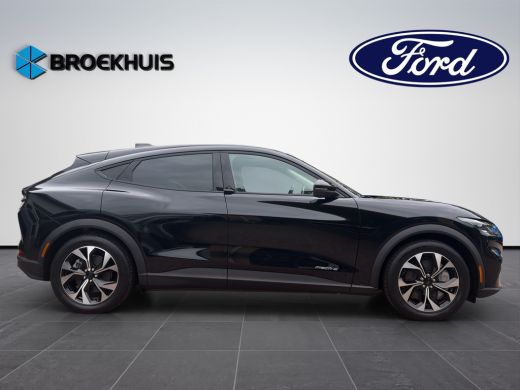 Ford Mustang Mach-E Mach-E Standard RWD 75 kWh | Technology Pack + | Pano | Options 2,99% | direct leverbaar ! | Warm... ActivLease financial lease