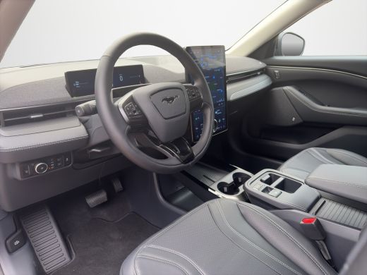 Ford Mustang Mach-E Mach-E Standard RWD 75 kWh | Technology Pack + | Pano | Options 2,99% | direct leverbaar ! | Warm... ActivLease financial lease
