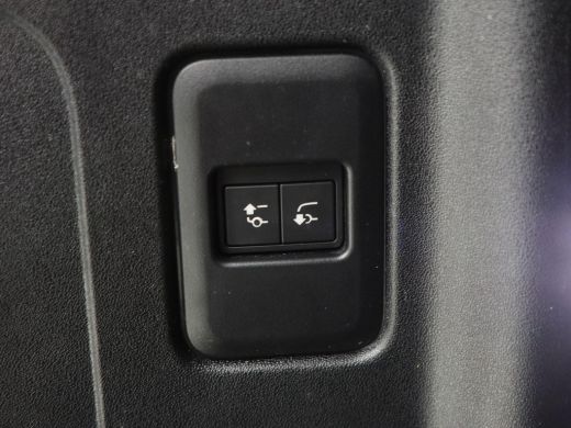 Land Rover Defender 110 2.0 P400e 110 Urban Widetrack | 360&deg; Camera | Meridian Audio | Stoelverwarming | Panoramadak ... ActivLease financial lease