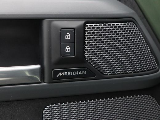 Land Rover Defender 110 2.0 P400e 110 Urban Widetrack | 360&deg; Camera | Meridian Audio | Stoelverwarming | Panoramadak ... ActivLease financial lease