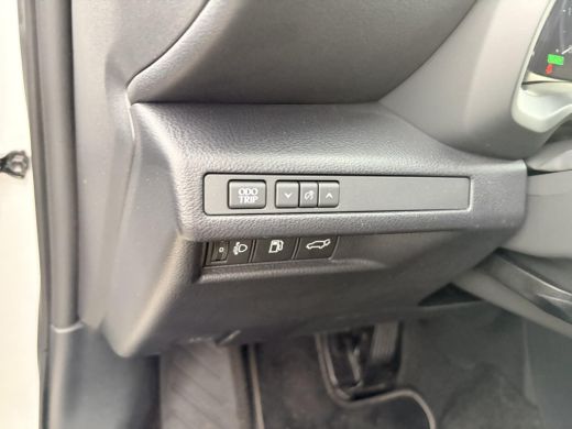 Lexus LBX Emotion Tech Pack ActivLease financial lease