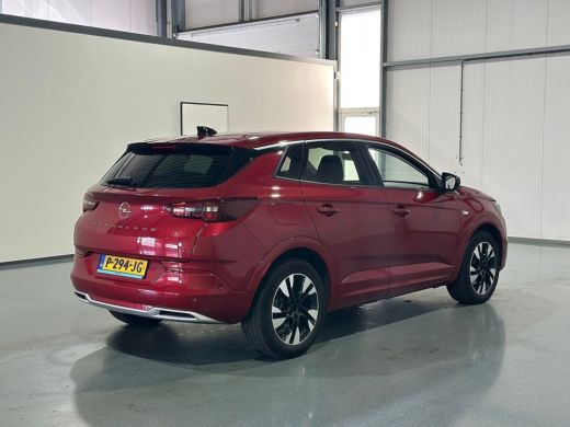 Opel Grandland 1.6 TURBO PLUG-IN HYBRIDE ELEGANCE AUTOMAAT / NAVI / CLIMA / 18"LMV / AGR / CAMERA / LED / PDC / ... ActivLease financial lease