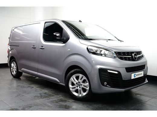 Opel Vivaro 2.0 CDTI L2H1 Innovation 2.0 CDTi 177PK Automaat Camera | Cruise Control | Navigatie | Apple Carp... ActivLease financial lease