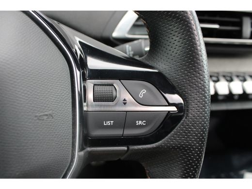 Peugeot 5008 1.2 PureTech GT | Navigatie | Camera | Panorama/schuifdak | Alcantara | All season | Apple carplay | ActivLease financial lease