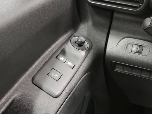 Peugeot Partner 1.5BlueHDI Euro 6! ActivLease financial lease