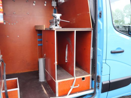 Renault Master T35 2.3 DCI 130 PK L2H2 + 2 SCHUIFDEUREN | 220V OMVORMER | WP INRICHTING | TREKHAAK 2500 KG ActivLease financial lease