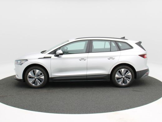 Skoda Enyaq iV 60 180 Pk | Stoelverwarming | Trekhaak | Navigatie | Cruise Control | CarPlay | Climatronic | Cam... ActivLease financial lease