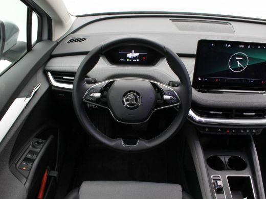 Skoda Enyaq iV 60 180 Pk | Stoelverwarming | Trekhaak | Navigatie | Cruise Control | CarPlay | Climatronic | Cam... ActivLease financial lease