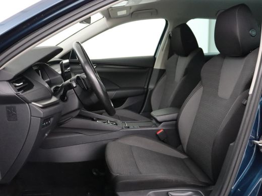 Skoda Octavia 1.0 e-TSI Business Edition | Stoelverwarming | Carplay | Navigatie | Full LED | Digital Cockpit |... ActivLease financial lease
