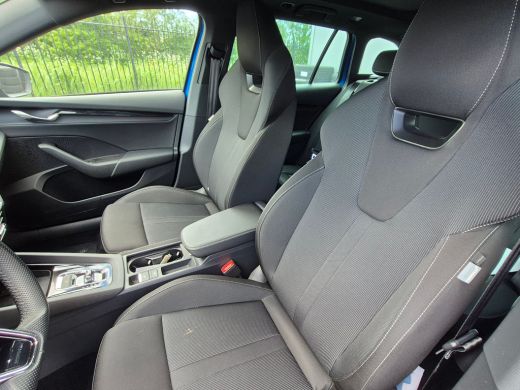 Skoda Octavia Combi 1.4 TSI iV PHEV Sportline Business 245PK DSG/AUTO | Glazen panorama-dak | Trekhaak | Achter... ActivLease financial lease