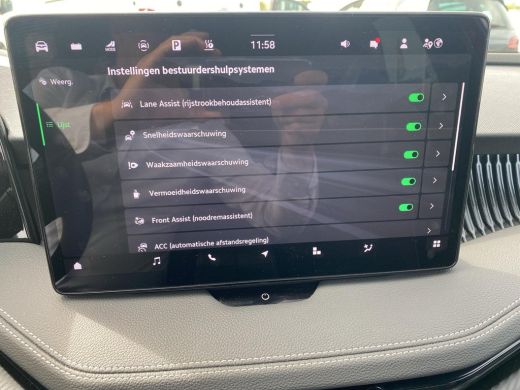 Skoda Superb Combi 1.5 TSI PHEV Sportline Business | PHEV | 19Inch | Pano Dak | Trekhaak | 100% SOH | 5jaar Ga... ActivLease financial lease