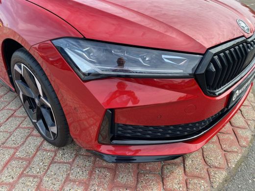 Skoda Superb Combi 1.5 TSI PHEV Sportline Business | PHEV | 19Inch | Pano Dak | Trekhaak | 100% SOH | 5jaar Ga... ActivLease financial lease