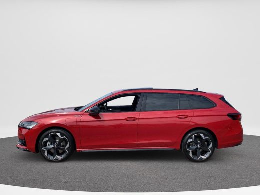 Skoda Superb Combi 1.5 TSI PHEV Sportline Business | PHEV | 19Inch | Pano Dak | Trekhaak | 100% SOH | 5jaar Ga... ActivLease financial lease