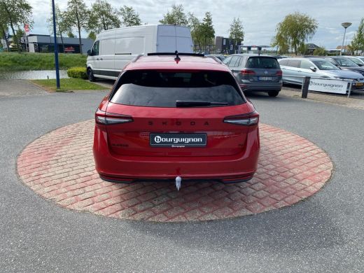 Skoda Superb Combi 1.5 TSI PHEV Sportline Business | PHEV | 19Inch | Pano Dak | Trekhaak | 100% SOH | 5jaar Ga... ActivLease financial lease
