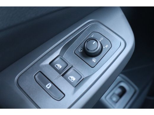 Volkswagen Caddy Kombi Limited Edition 1.5 e-Hybrid Limited Edition | 12V-aansluiting in dashboard en laadruimte |... ActivLease financial lease