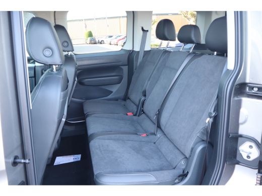 Volkswagen Caddy Kombi Limited Edition 1.5 e-Hybrid Limited Edition | 12V-aansluiting in dashboard en laadruimte |... ActivLease financial lease