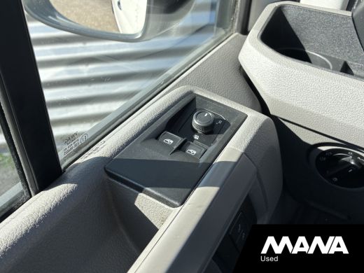 Volkswagen Crafter 50 / 3500kg 2.0 TDI 177PK L4H4 DL Automaat 3,5T trekgewicht WERKPLAATS LED Cruise Navi Trekhaak V... ActivLease financial lease