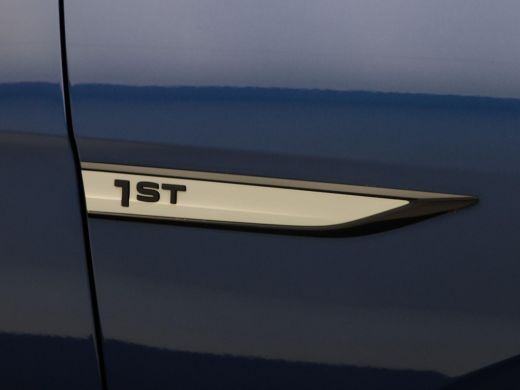 Volkswagen ID.4 First 77 kWh 204 Pk Automaat | Camera | Stoelverwarming | Half Leer | Adaptive Cruise | Climatron... ActivLease financial lease