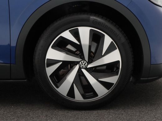 Volkswagen ID.4 First 77 kWh 204 Pk Automaat | Camera | Stoelverwarming | Half Leer | Adaptive Cruise | Climatron... ActivLease financial lease