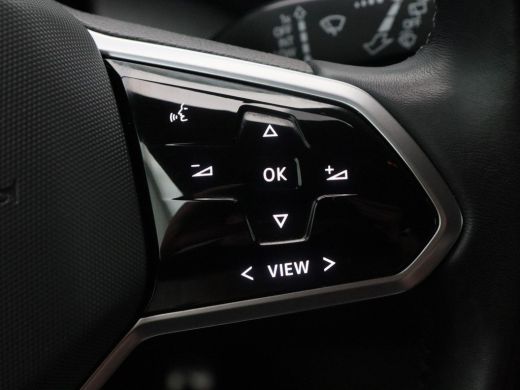 Volkswagen ID.4 First 77 kWh 204 Pk Automaat | Camera | Stoelverwarming | Half Leer | Adaptive Cruise | Climatron... ActivLease financial lease