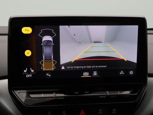Volkswagen ID.4 First 77 kWh 204 Pk Automaat | Camera | Stoelverwarming | Half Leer | Adaptive Cruise | Climatron... ActivLease financial lease